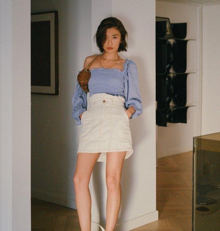 10 cách diện chân váy tinh tế khi dự tiệc cưới-6