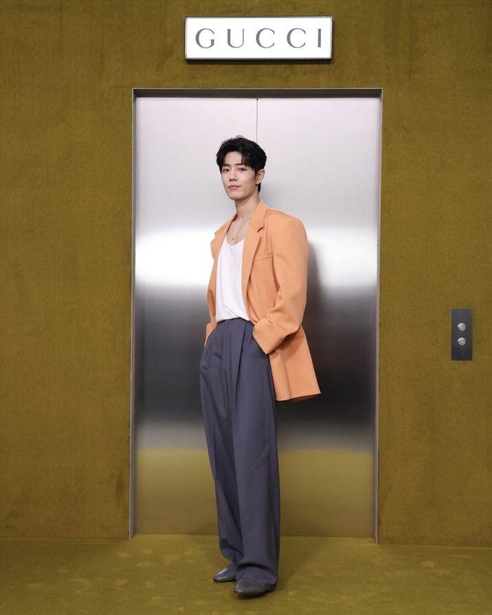 Phạm Băng Băng, Lưu Diệc Phi, Thái Từ Khôn chiếm sóng Tuần lễ thời trang-9