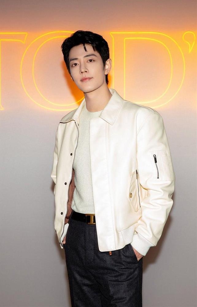 Phạm Băng Băng, Lưu Diệc Phi, Thái Từ Khôn chiếm sóng Tuần lễ thời trang-10