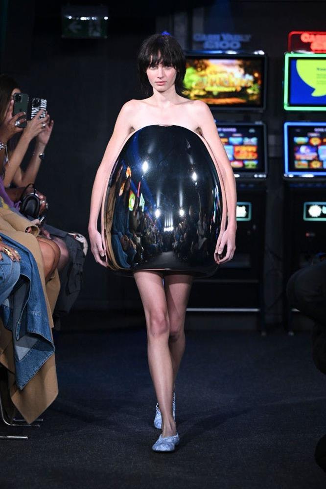 5 xu hướng mùa xuân giúp hồi sinh tủ quần áo của bạn-7