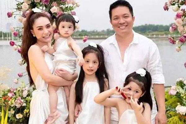 Đoàn Di Băng mua xe 6 tỷ để làm xe hoa cho vú em-2