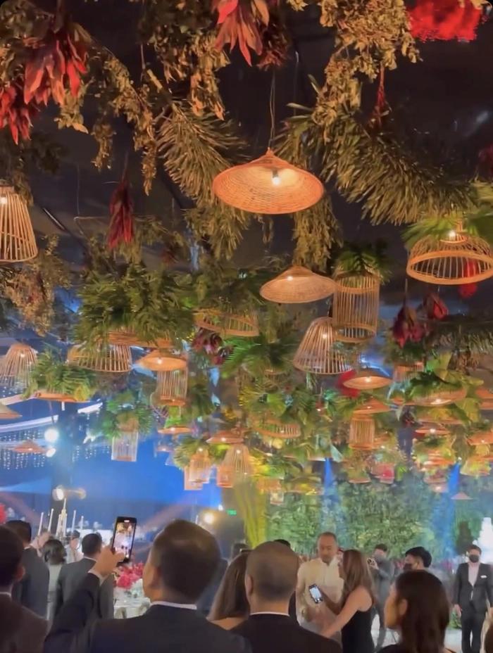 Cận nhan sắc Linh Rin và hạnh phúc của Phillip Nguyễn ở hôn lễ-4