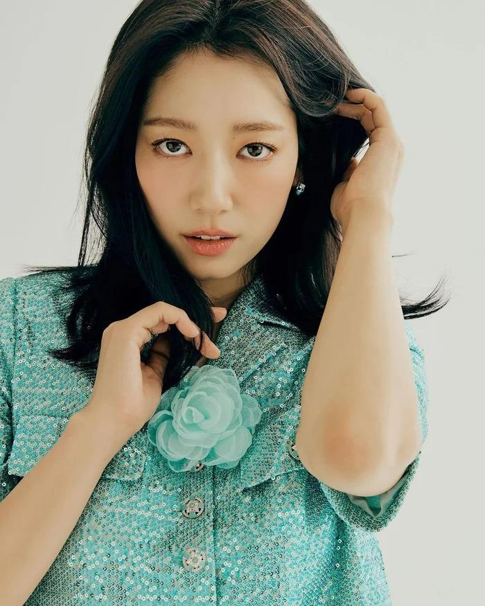 Park Shin Hye khoe sắc vóc đẹp ngỡ ngàng hậu sinh con-5