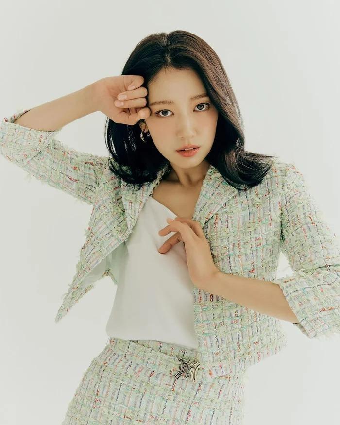 Park Shin Hye khoe sắc vóc đẹp ngỡ ngàng hậu sinh con-7