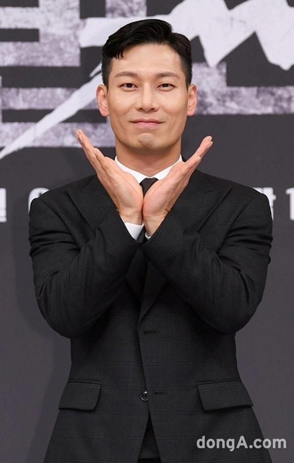 Hyun Bin có động thái đầu tiên sau tin đồn ly hôn Son Ye Jin-4