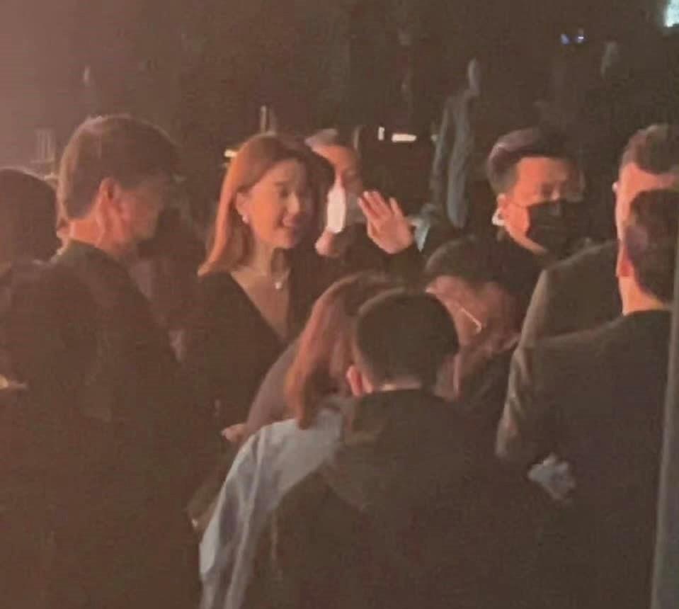 Hình ảnh mới của Lưu Diệc Phi và Dương Dương gây bão mạng-1