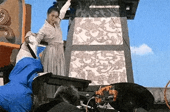 Tay giả, chân giả và những mánh khóe truyền hình Trung Quốc-1