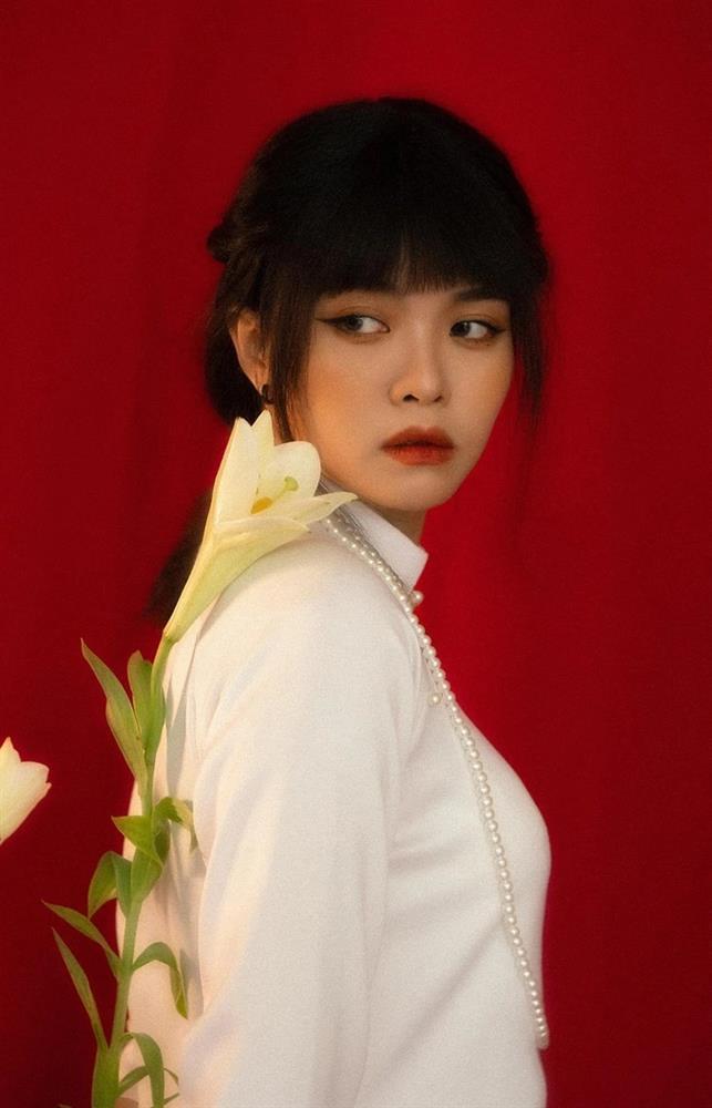 Cô gái cạo trọc đầu để trở thành người mẫu-3