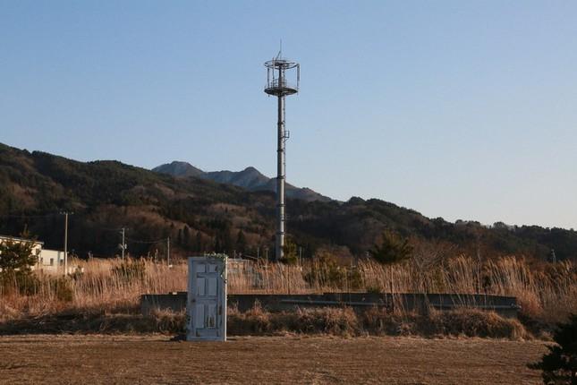 Những cánh cửa từ Khóa Chặt Cửa Nào Suzume xuất hiện ngoài đời thực-5