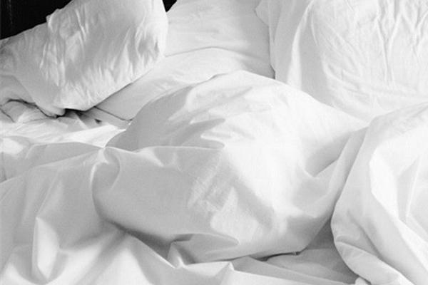 Ly thân sống chung nhà, ai có người mới sẽ báo-2