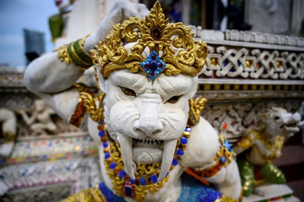 Khám phá đền David Beckham nổi tiếng thế giới ở Thái Lan-7