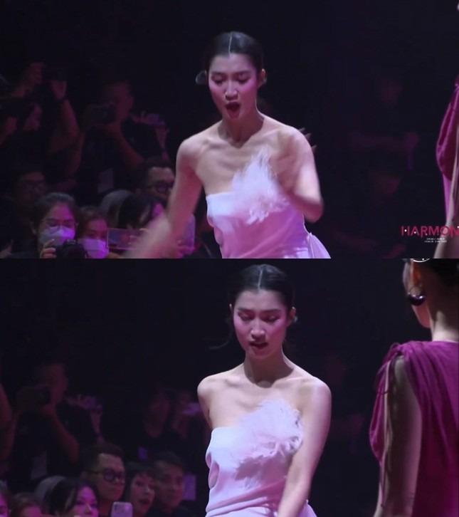 Lần đầu diễn vedette, Phương Nhi gặp ngay sự cố giống Thùy Tiên-5