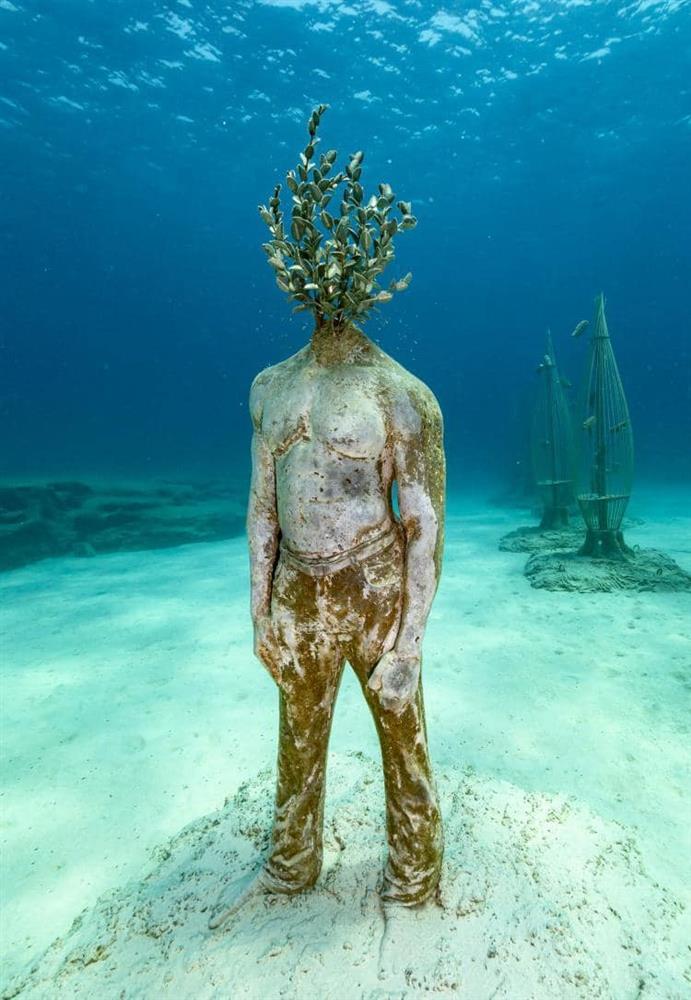 Choáng ngợp vẻ đẹp bảo tàng dưới nước đầu tiên trên thế giới-6