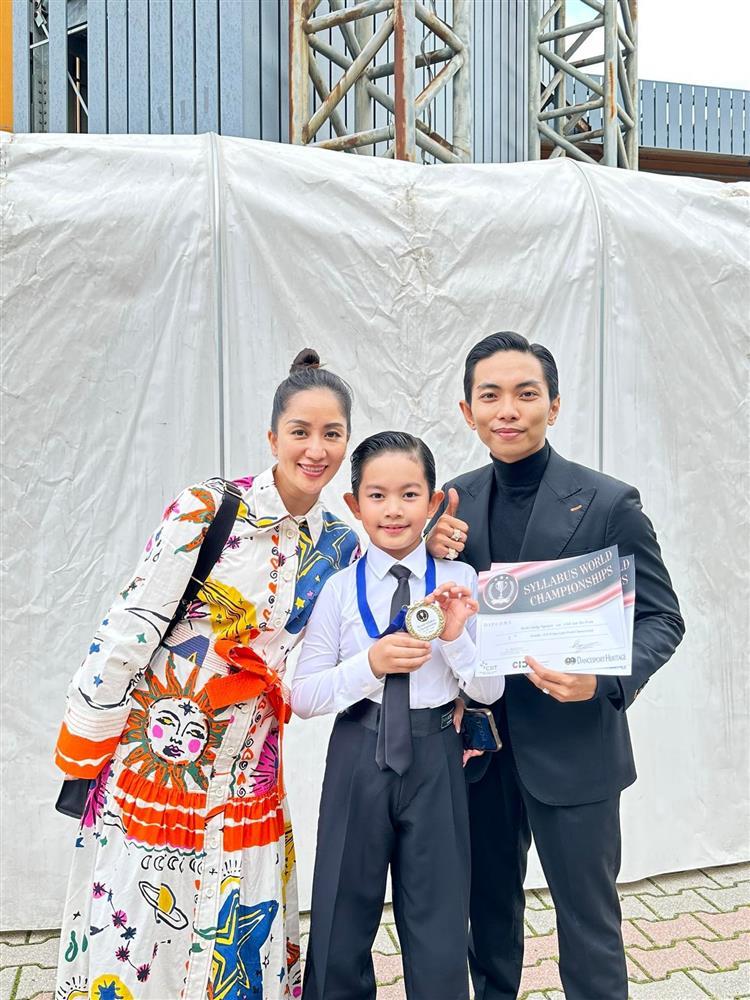 Con trai 8 tuổi của Khánh Thi đoạt HCV, lập kỷ lục dancesport Việt-1