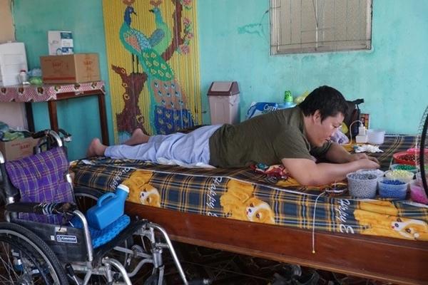 Chuyện tình của cặp đôi chồng luôn khuyên vợ đi lấy chồng mới-1