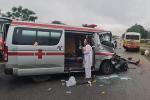 Xe cứu thương chở thi hài tông trúng ô tô buýt