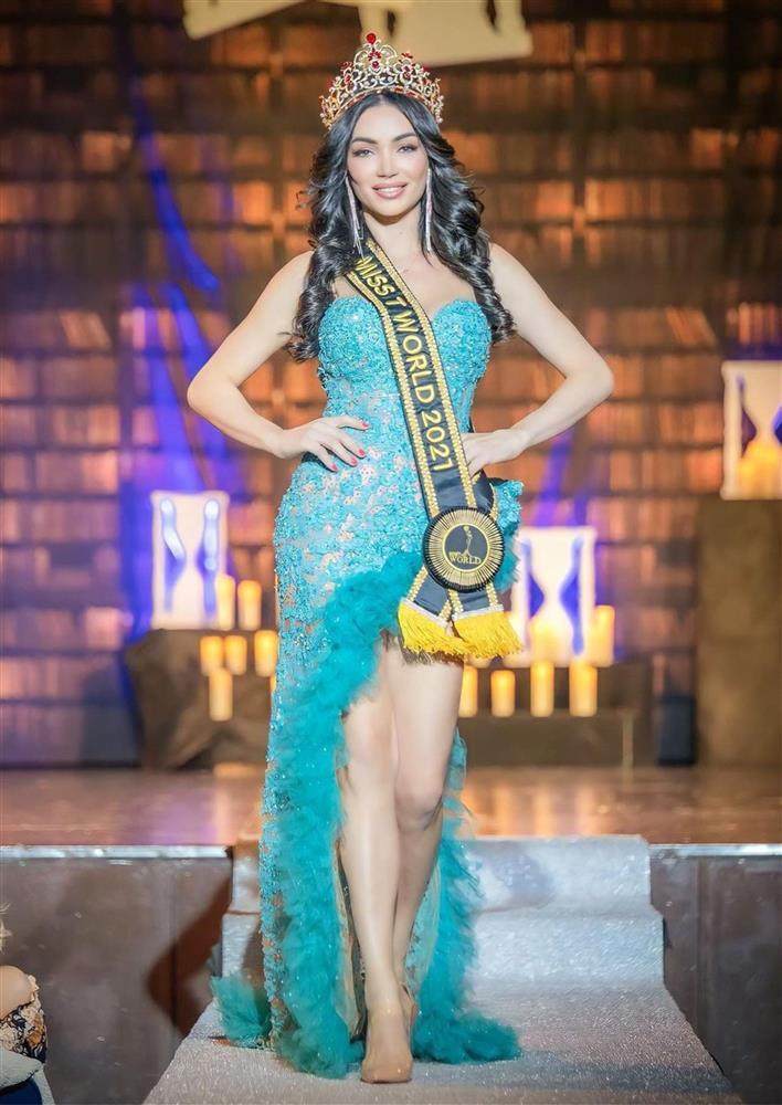 Tuổi thơ bất hạnh, bị kỳ thị của tân Hoa hậu Chuyển giới Brazil-10