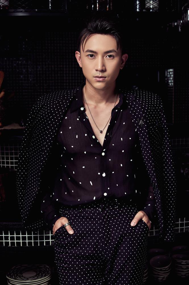 Hoàng Anh Vũ Dưới Bóng Cây Hạnh Phúc debut làm ca sĩ-2