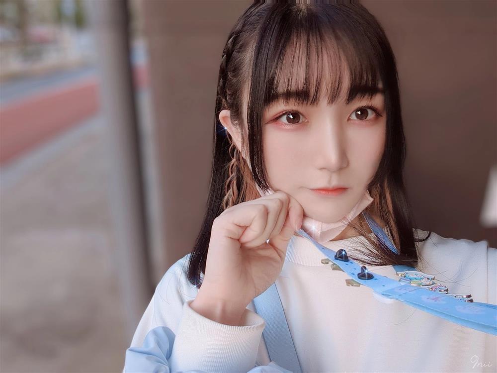 Nữ ca sĩ 27 tuổi đột ngột qua đời-2