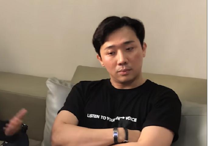 Nghệ sĩ trong làn sóng tin đồn thất thiệt: Người van xin, kẻ cười xòa-4