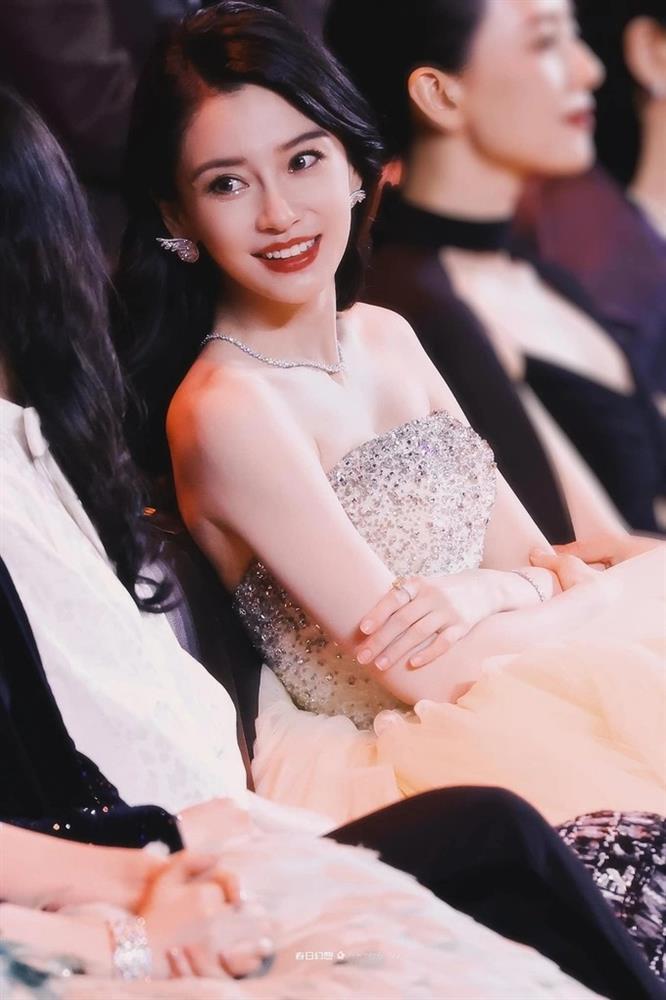 Phản ứng Huỳnh Hiểu Minh khi đụng mặt vợ cũ Angela Baby-4