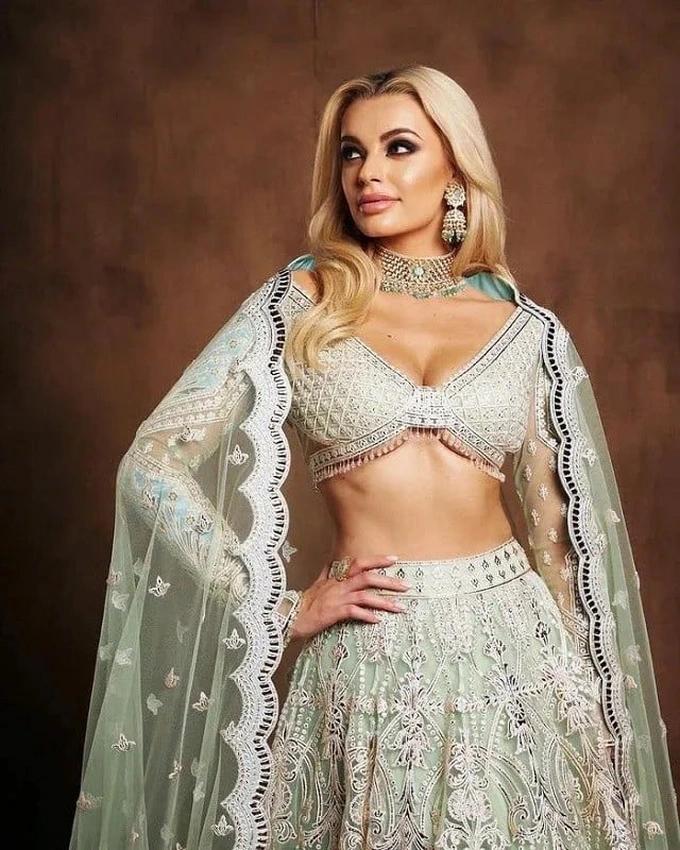 Ngoại hình búp bê sống của mỹ nhân là Hoa hậu của các hoa hậu năm 2021-4