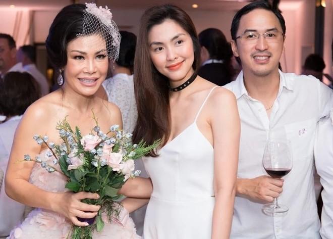 Tăng Thanh Hà dự tiệc cưới: Diện váy dạ hội hay áo dài đều xuất sắc!-4