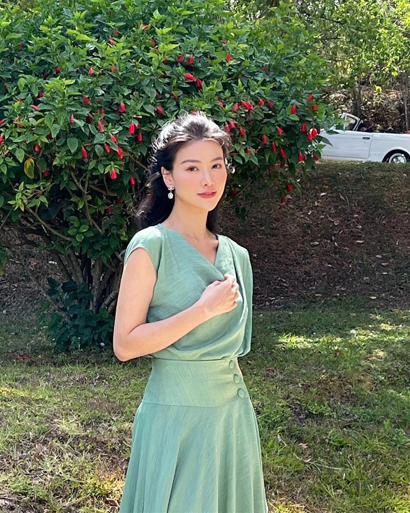 Học sao Việt 5 kiểu tóc sang trọng để đi dự tiệc cưới-3