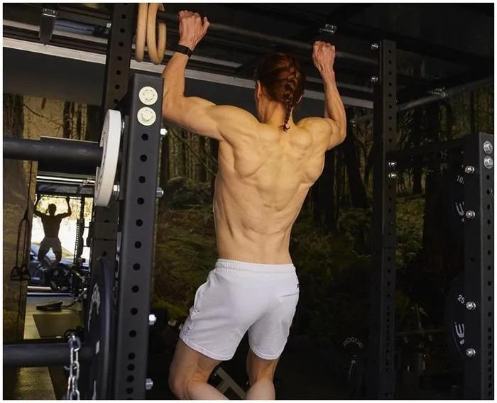 Tỷ phú chi 46 tỷ đồng để trẻ như trai 18 với kết quả không ngờ-4