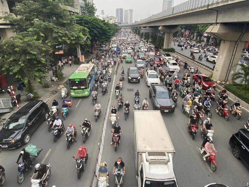 Cảnh nghịch lý trên đường Nguyễn Trãi sau 7 tháng thí điểm phân làn-3