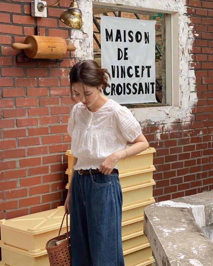 10 cách diện áo blouse trắng đơn giản mà sành điệu-2