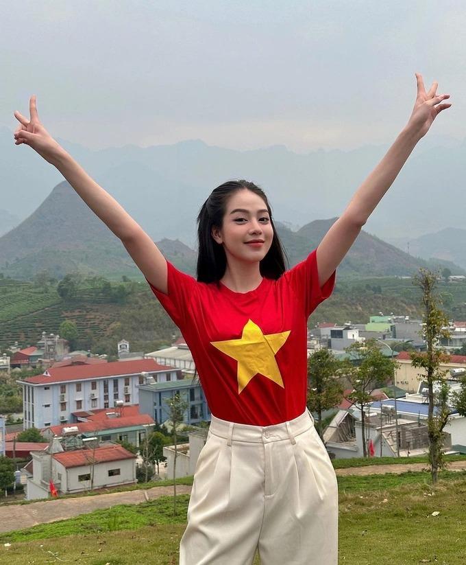 Đương kim Hoa hậu Việt Nam nói gì về sự thay đổi ngoại hình gây xôn xao?-12