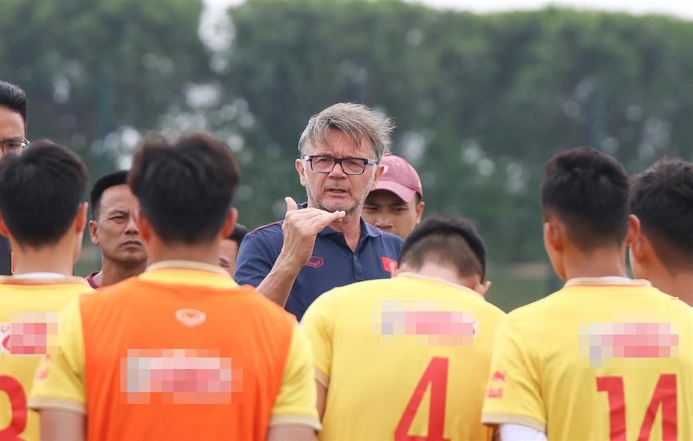 U23 Việt Nam thời HLV Troussier: Lùi một bước để chuyển mình-2