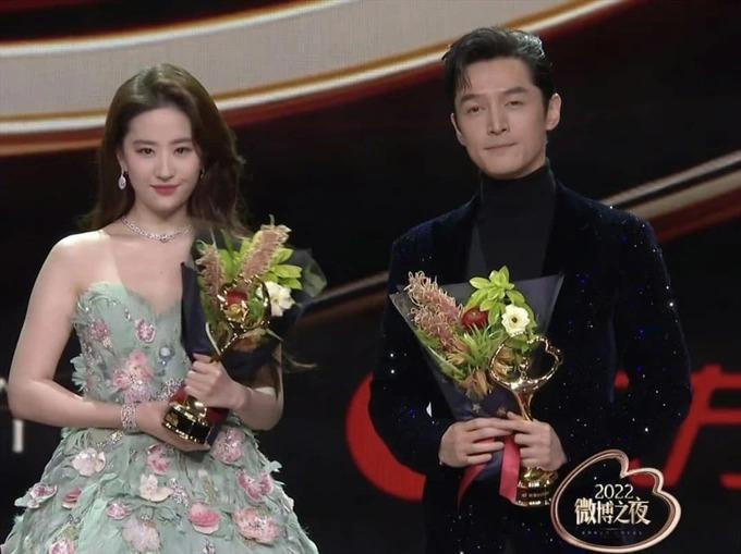 Nghi vấn thần tiên tỷ tỷ Lưu Diệc Phi bất hòa với dàn mỹ nhân Hoa ngữ-6