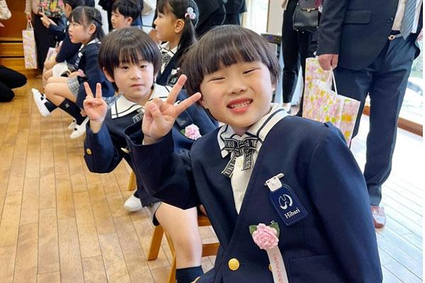 Cô gái kiếm tiền tỷ trong 15 phút nhờ khả năng ăn thùng uống vại-3