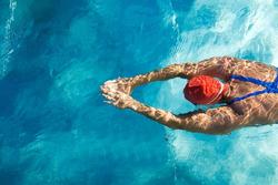 Có thể bị mắc các bệnh nhiễm trùng khi đi bơi không?