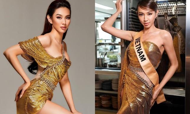 Lận đận đường trang phục như Thùy Tiên: Áo rách lúc nào cũng không biết-8