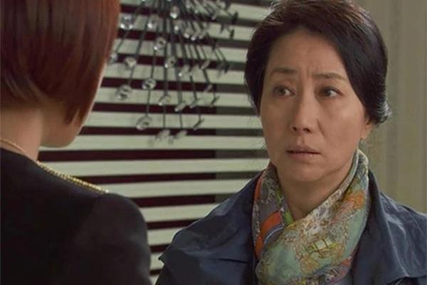 Phát hiện ra mẹ chồng tương lai và mẹ đẻ không đội trời chung-2