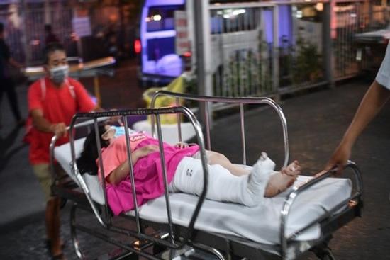 Một gia đình bị thúc ép chuyển 260 triệu từ màn kịch 'con cấp cứu'