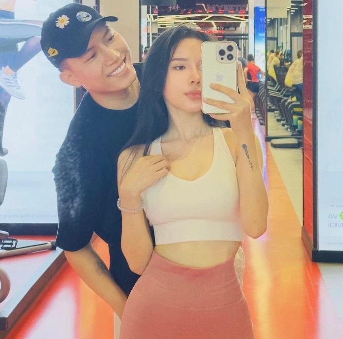 Anh Tú lần đầu công khai chuyện tình cảm với LyLy?-1