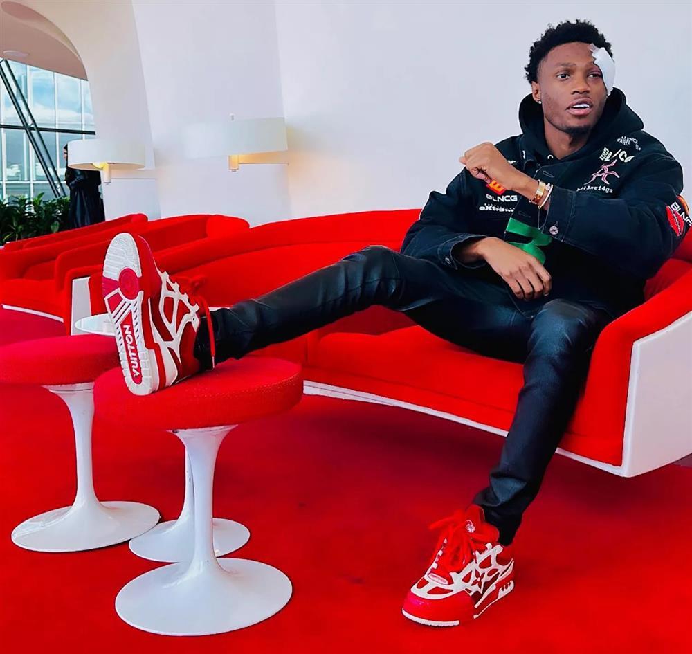 Ca sĩ Brittney Taylor bị bắt vì dùng gậy đánh bạn trai rách mặt-2