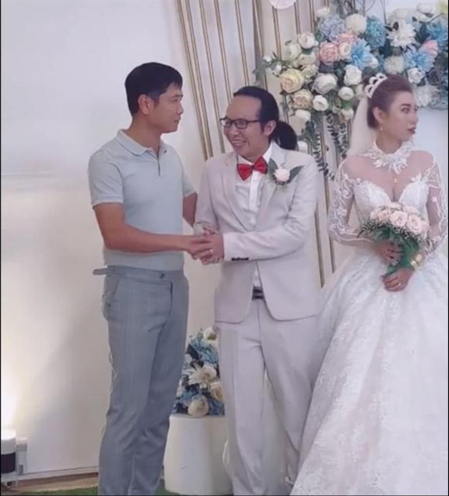 Nhạc sĩ Hồ Hoài Anh hiếm hoi lộ diện, ngoại hình gây chú ý-2