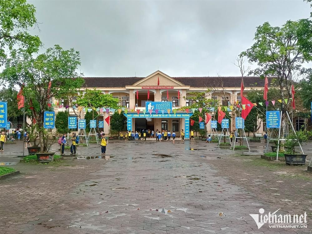 Hiệu trưởng tiểu học bị kẻ xưng công an dụ vào nhà nghỉ, lừa mất gần 1 tỷ-3