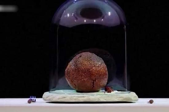 Món thịt viên có một không hai làm từ thịt voi ma mút 4000 năm tuổi