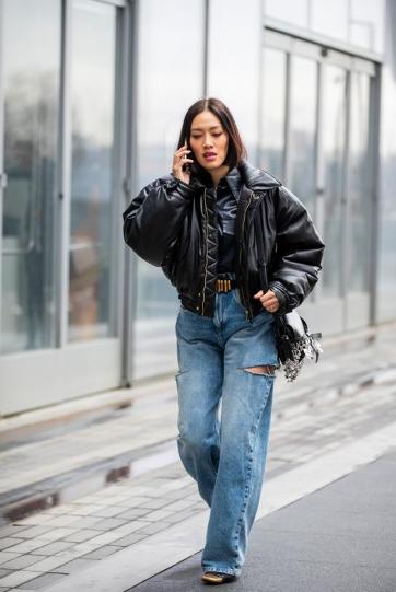 5 kiểu quần jeans đừng mặc đi làm-1