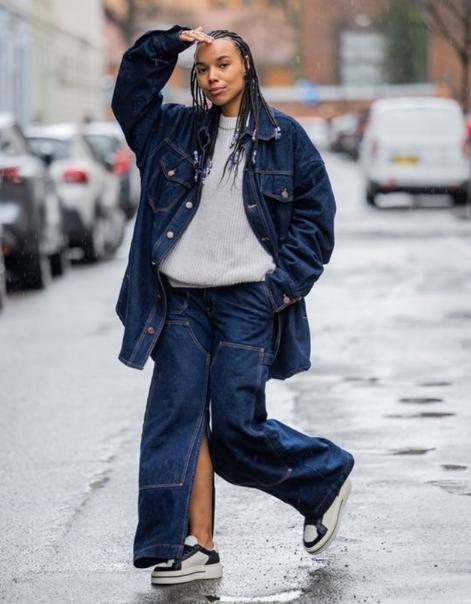 5 kiểu quần jeans đừng mặc đi làm-4