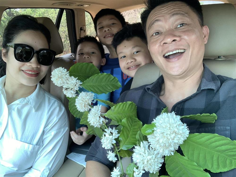 16 năm hôn nhân với 8 lần cãi vã của vợ chồng BTV Quang Minh-3