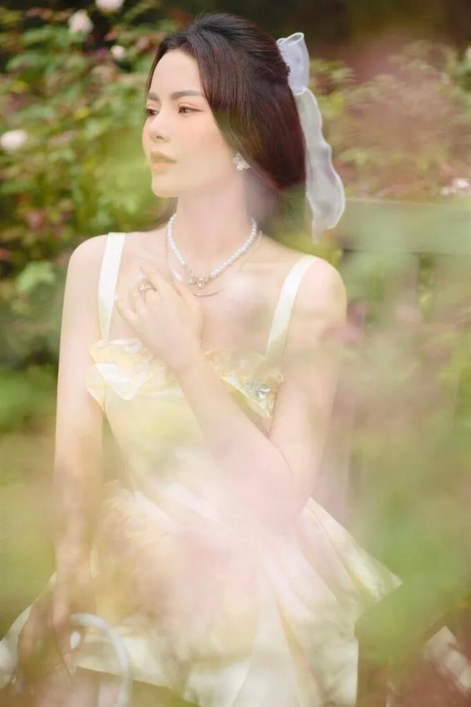 Tình tin đồn Ngô Kiến Huy: Lột xác nhờ thẩm mỹ, nóng bỏng như hotgirl-6