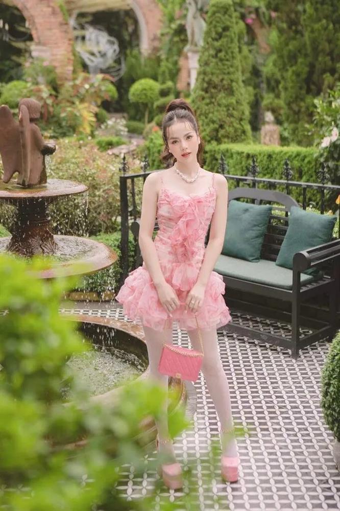 Tình tin đồn Ngô Kiến Huy: Lột xác nhờ thẩm mỹ, nóng bỏng như hotgirl-9