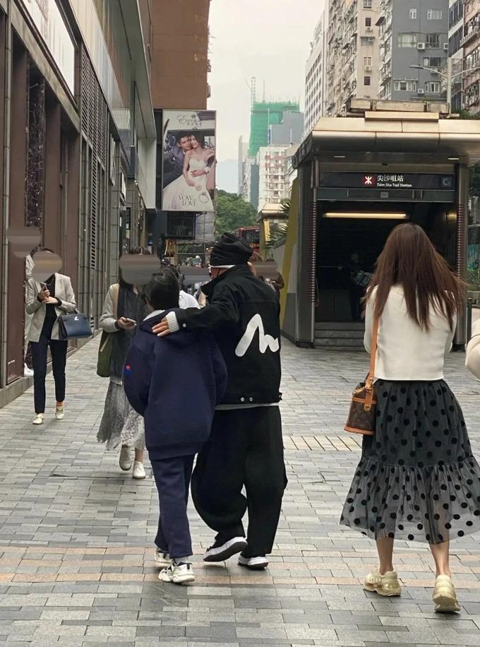 Cuộc sống hiện tại của vua hài bị vợ cắm sừng, âm mưu chiếm tài sản-6